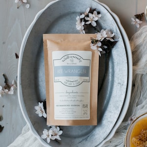 Bee Wrangler Tea | All Organic | Black Tea W/Bee Pollen + Maple | Winterwoods Tea Company Loose Leaf