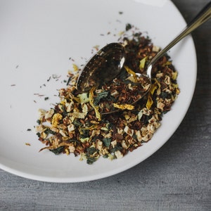 Harvest Apple Tea W/Apples, Sunflower Petals, Nettle Leaf ORGANIC Loose Leaf Blend zdjęcie 3