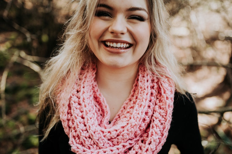 Plush Infinity Scarf, Chunky Crochet Infinity Scarf Thick Soft-Circle Scarf-Knit-Bohemian Rustic Chic Folk Indie Hippie Unisex Think Pink image 1