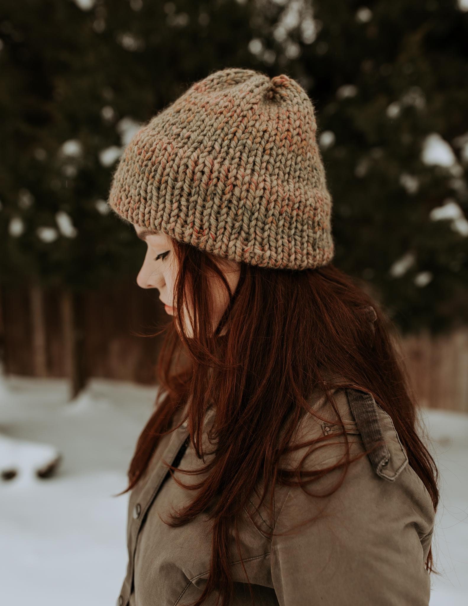 Ribbed Knit Hat with Brim Messy Bun Beanie Winter Warm Snowboarding Button Up Beanies - Hidden Messy Bun Knitted Winter Hat  main image 3