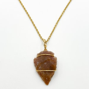 Carnelian Arrowhead Necklace, Orange Crystal Necklace, Carnelian Necklace, Handmade Carnelian Pendant, Orange Arrowhead Necklace, Gift Idea