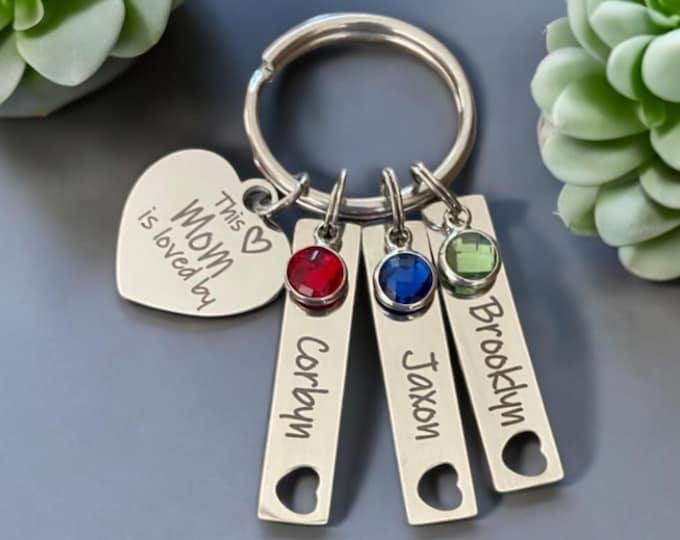 Featured listing image: Mom Key chain Gift / Mother Mom jewelry / child's name Keychain / personalized Mom Keychain Gift / Mommy 1 2 3 4 5 6 name  Keychain