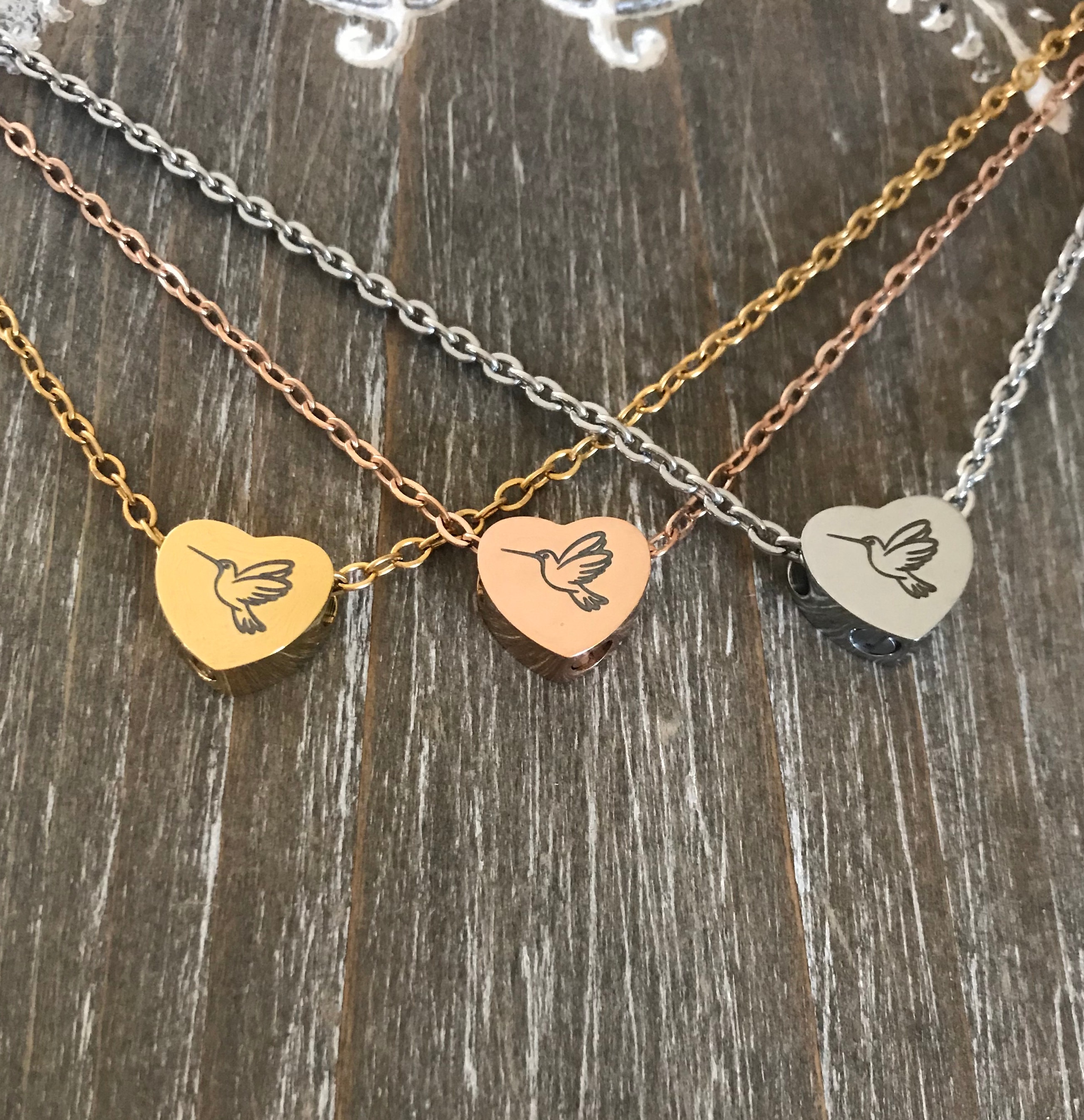 Gold Butterfly Memorial Urn Necklace Personalized Name Memorial Heart Necklace For Ashes Loss Of Daughter Mom Grandma Cremation Urn Cremation Memorial Jewelry Jewelry Valresa Com