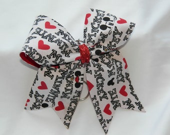Mickey Mouse Minnie Mouse Love Bow Keychain