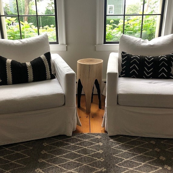 Rustic Tree Stump Side Table: Modern Farmhouse Wood Stool