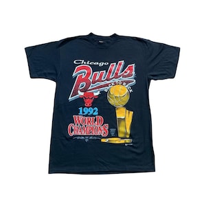 1992 ORIGINAL TRUE VINTAGE (new with tags) Chicago Bulls Single Stitched Back to Back World Champions T-shirt