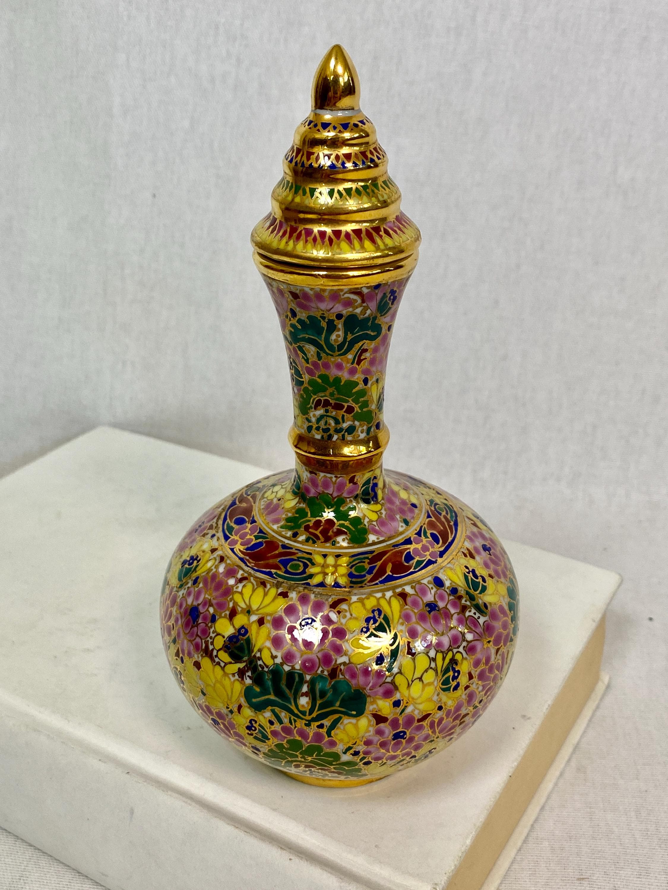 Vases & Jars - hand-painted Benjarong porcelain