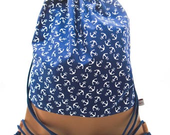 Sac de gymnastique - pochette - sac à dos "ancre", coton bleu foncé avec ancres blanches et cuir brun clair faux, avec doublure et poche intérieure