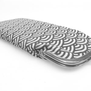 Glasses Case &quot;Waves&quot;