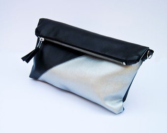 2 in 1: clutch, small shoulder bag made of leatherette "silver"