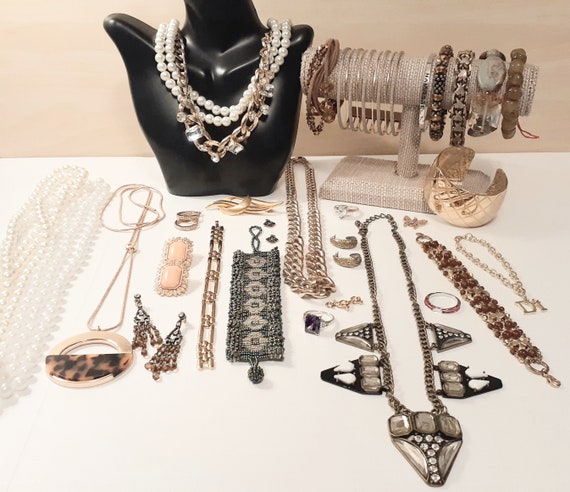 Jewelry lot vintage jewelry lot of jewelry mixed j