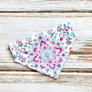 Spring Cat Bandana | Pansy Cat Bandana  | Medallion cat Bandana | Spring Dog Bandana | Pansy Dog Bandana | Cat Bandana | Dog Bandana | Gift