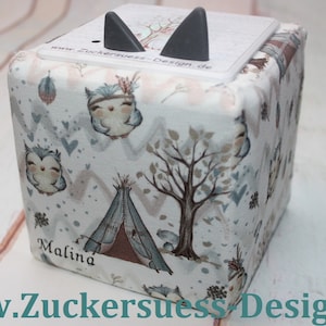 Protective cover for the well-known children&#39;s music box