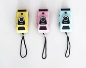 vintage camera 35mm plastic pastel color (pink, blue or yellow) so lomography diana F 80s