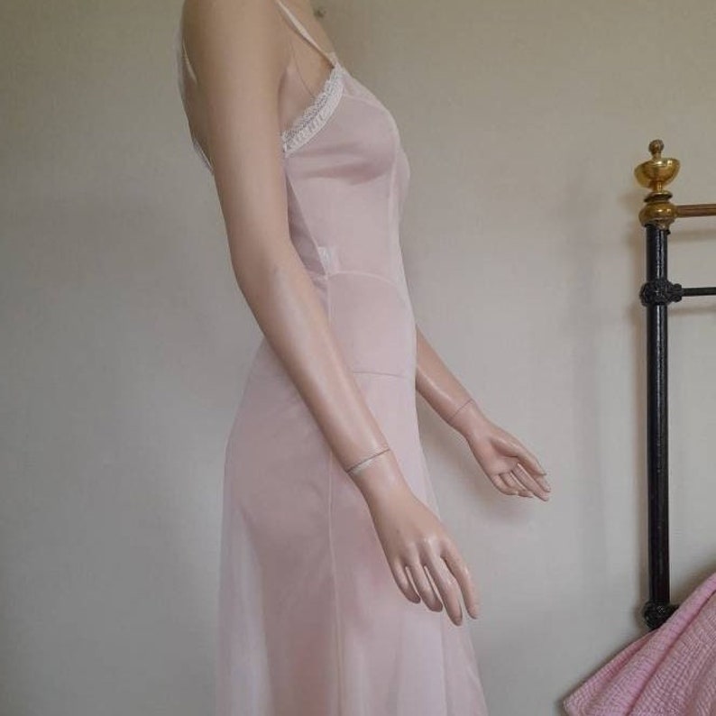 Vintage Peach Slip, Raywarp Tailored Dress Slip, Womens Lingerie, Full