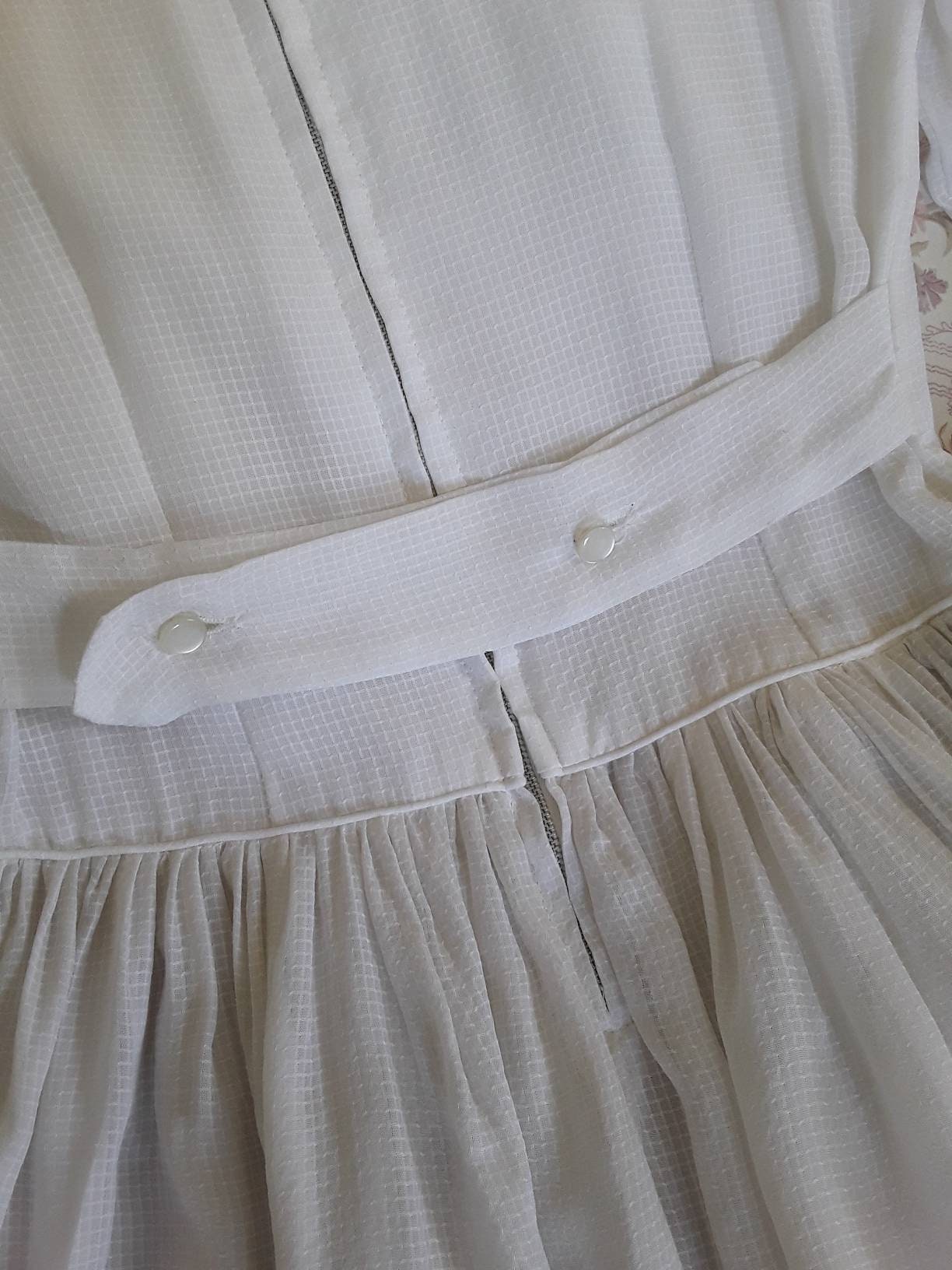 Vintage GIRLS DRESS 1950s White Polyester Lace Trim Dress | Etsy
