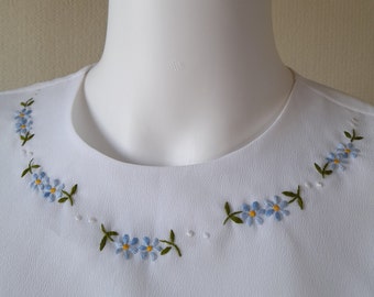 1960s White Blouse, Unique Womens Vintage Summer Top, Short Sleeve Blouse Scalloped Hem, Hand Embroidered Flowers