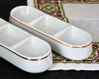 Salière ouverte rectangle vintage porcelaine blanche de Riga trempette sel poivre triple plat de sauce soja vaisselle de restaurant