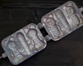 Cookie mold bear Cake pan molds Mini cookie cutters Cookie stamp vintage