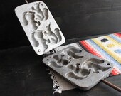 Vintage cookie press Home baking Squirrel cookie mold Soviet vintage cake pans Biscuit Muffin molds waffle iron