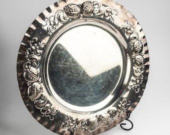 Vintage Metal Serving Tray: Botanical Edge Vanity Platter