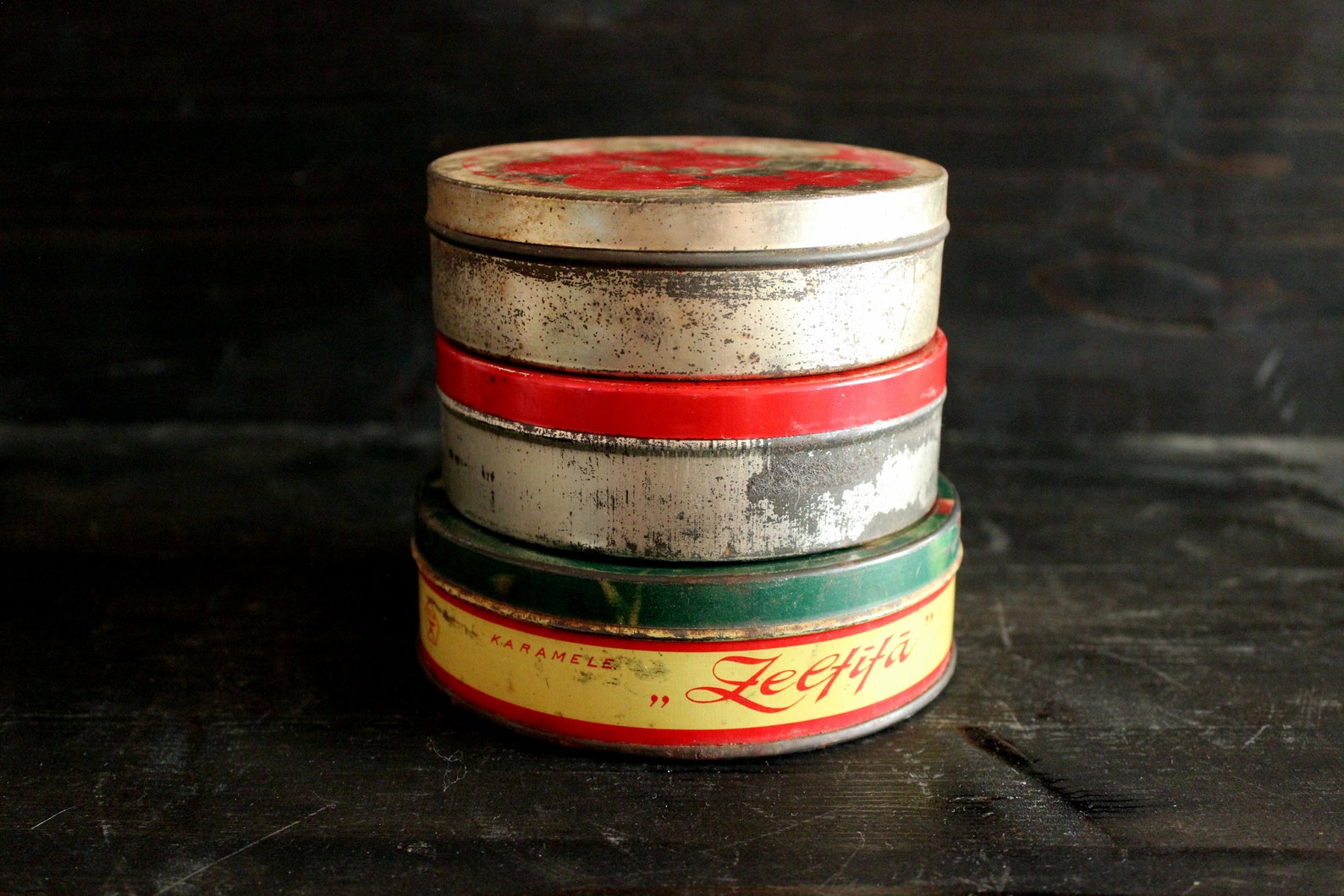 Vintage candy tins caramel jars / Metal sweets box red green Etsy