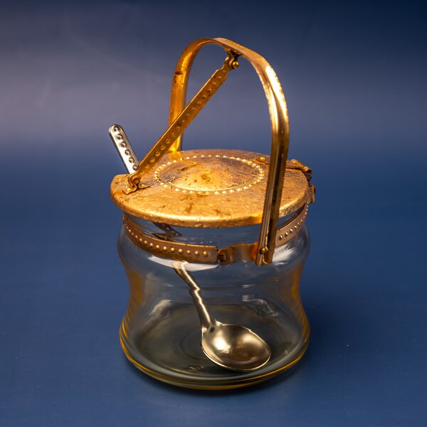 Yellow glass sugar bowl with lid and spoon Jam and sugar jar with lid Decorative lidded bowl with cover Crystal sugar dish