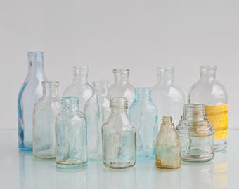 Vintage Colored Glass Apothecary Bottles: Miniature Pharmacy Jars