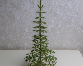 Albero di Natale verde vintage, decorazione natalizia in plastica sintetica dell'URSS