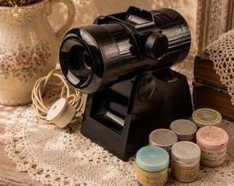 Proyector de tiras de película nostálgico F-7 con tiras Diafilm, proyector de películas retro para niños soviéticos de los años 80.