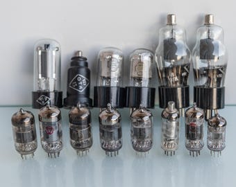 18 tubos de radio de vacío: Válvulas de radio Steampunk, Lámpara de radio soviética vintage