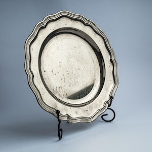 Vintage serving tray Round metal vanity tray Decorative serving platter Metal plate
