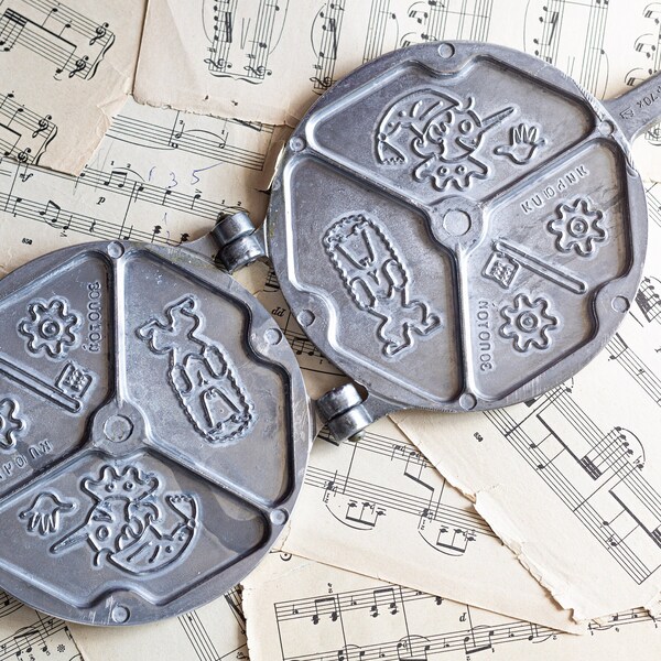 Cast Iron Biscuit Pan Etsy