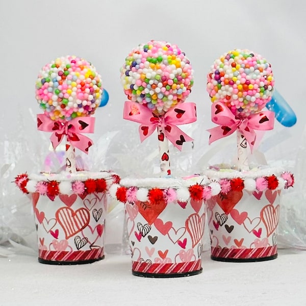 Pequeño cubo de piruleta decoración Love Valentine Candy Land se vende individualmente 6 pulgadas