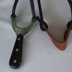 Aluminiumkatapult med buffelhornsfjäll, camping, jakt, överlevnad, friluftsmänniska, bushcraft