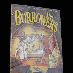 THE BORROWERS (1981) Vintage Children's Chapter Book -  Scholastic Soft Cover