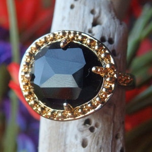 Natural Black Onyx Ring, black and gold ring with Onyx, protective grounding gemstone gift
