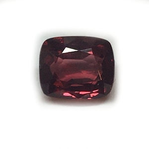 Natural Spinel 1 carat  cushion shape, red Spinel, rare natural red spinel, loose gemstone, see video! Fire luster gemstone, loose spinel