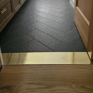 Heather's Unlacquered Brass Threshold: 7/8" x 32 3/4", 14 Gauge Solid Brass