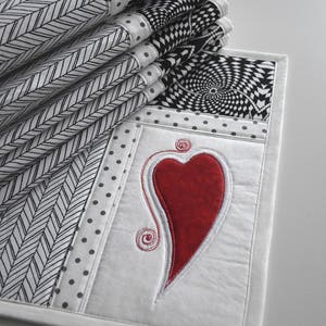 placemats, black and white, black and white placemats,heart placemats,homeware with heart,love,original,tablerunner,heart image 2