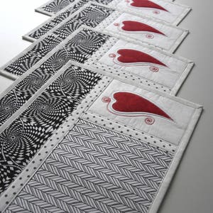 placemats, black and white, black and white placemats,heart placemats,homeware with heart,love,original,tablerunner,heart image 3