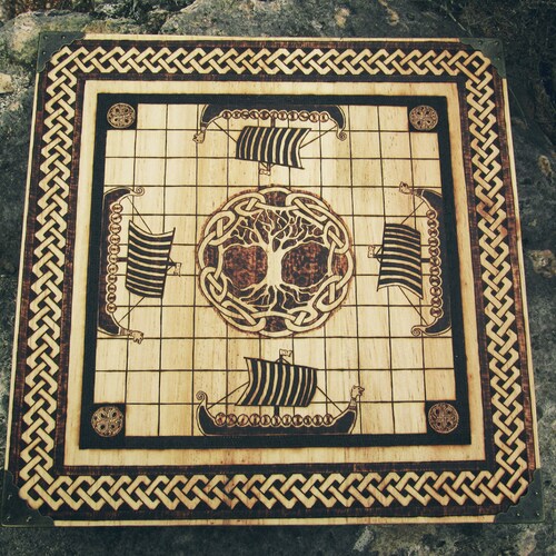 Hnefatafl - the viking chess