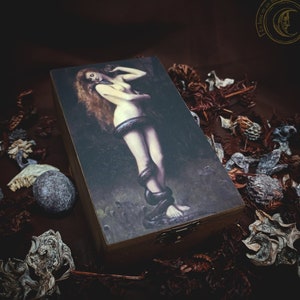 Wooden box - Lilith (John Collier) - TAROT series