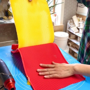 High quality Silicone honeycomb beeswax sheets mold for rolled candle or beehive foundation image 8