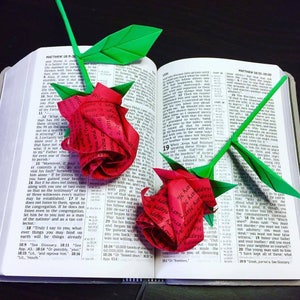 wording Roses - origami roses - personized flowers - custom made gift - rose bouquet - anniversary gift - Valentine bouquet - Birthday gift