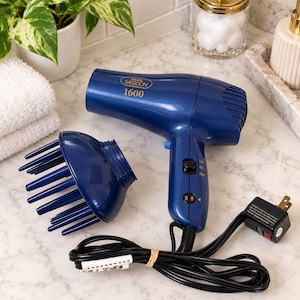 Vidal Sassoon 1600 Hair Dryer, Vintage Blue Blow Dryer with Diffuser Attachment, Dual Voltage 125/250V, Compact Travel Dryer