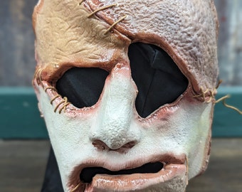 Flesh  mask 1/2