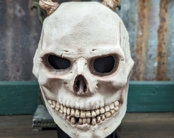 Demon skull mask 1/2