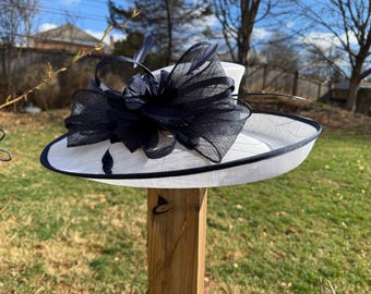 White Navy Blue Wide Brim Kentucky Derby Hat, Ascot Hat for Wedding & Tea Party, Garden Party Hat, Mother of the Bride, Church