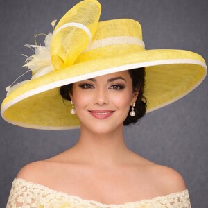Yellow Floral Button Fascinator Hat - Kentucky Derby Easter Church Tea Ascot Yellow Kentucky Derby Hatinator Whit Lily Flower Fascinator  main image 3